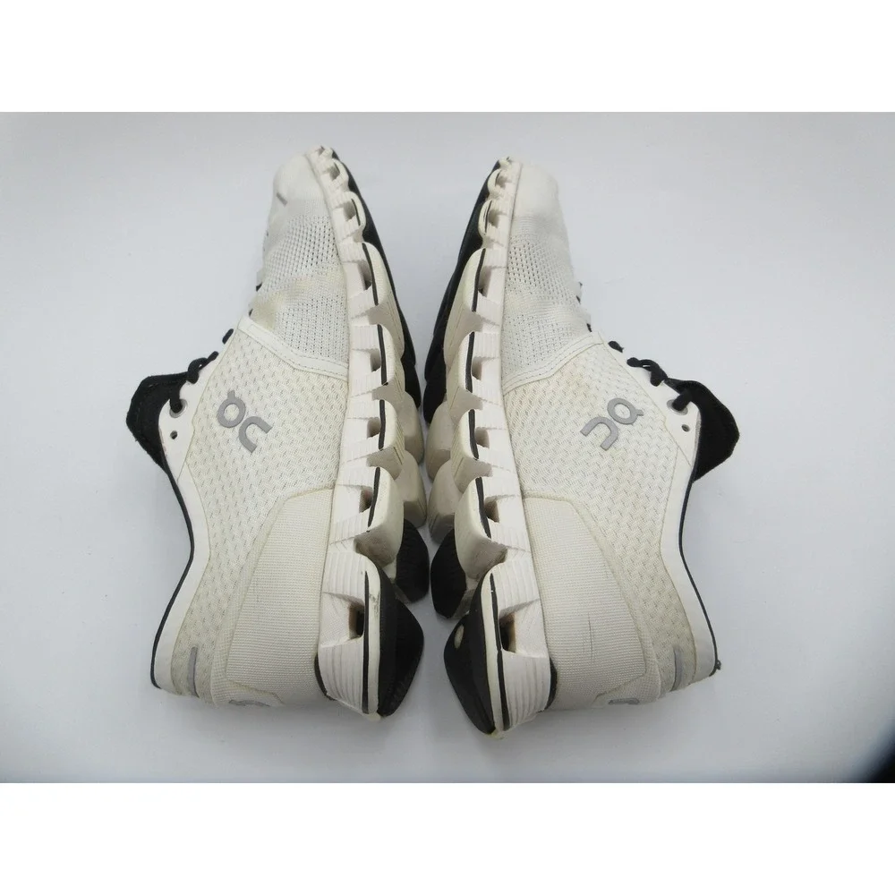 On Cloud Shoes Womens Size 8 White Black Running Swiss Engineering CloudTec